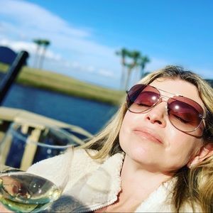 Meet your Posher, Leticia